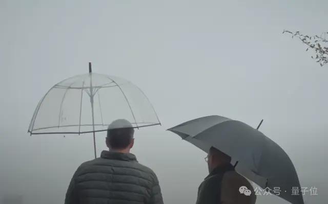 赛年度总结哈萨比斯Jeff Dean联手执笔CQ9电子登录注册2025最大AI赢家的凡尔(图5)